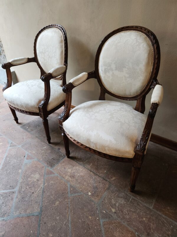 Coppia di Poltrone antiche epoca 900 - immagine 3