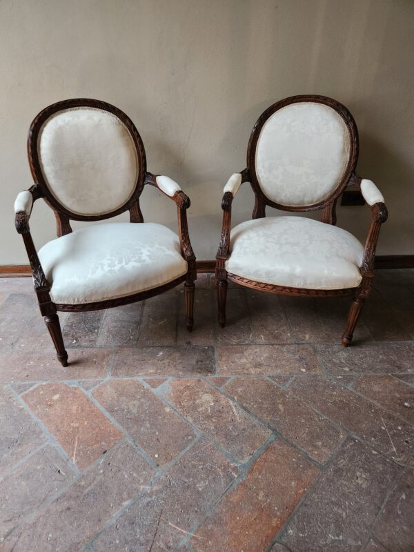 Coppia di Poltrone antiche epoca 900 - immagine 2