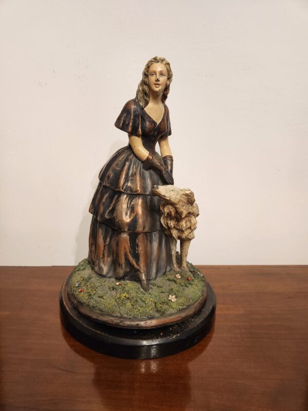 Statuina antica con cane - immagine 2