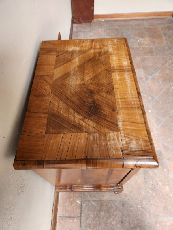 Mobiletto antico - immagine 4