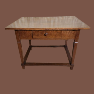 Tavolino rustico antico