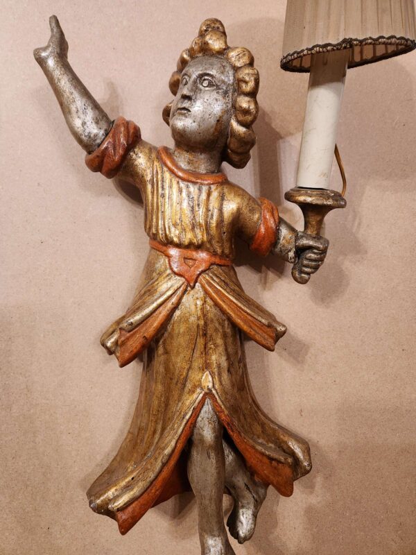 Applique antiche con sculture laccate dorate - immagine 7