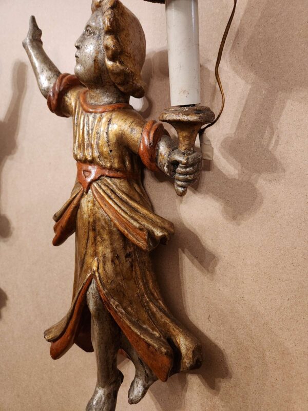 Applique antiche con sculture laccate dorate - immagine 9