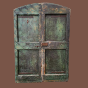 Portone rustico antico