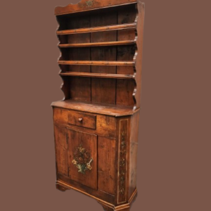 Antica Credenza con piattaia