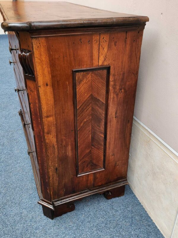 Cassettone lombardo antico epoca 700 - immagine 8