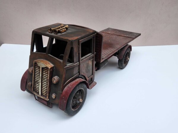 Camion giocattolo - immagine 2