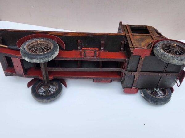 Camion giocattolo - immagine 7