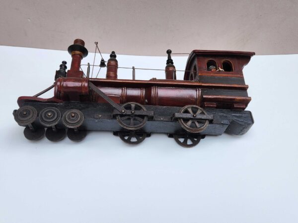Treno giocattolo - immagine 8