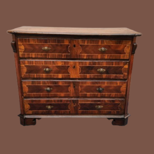 Cassettone lombardo antico epoca 700