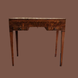 Toilette antica epoca fine 700