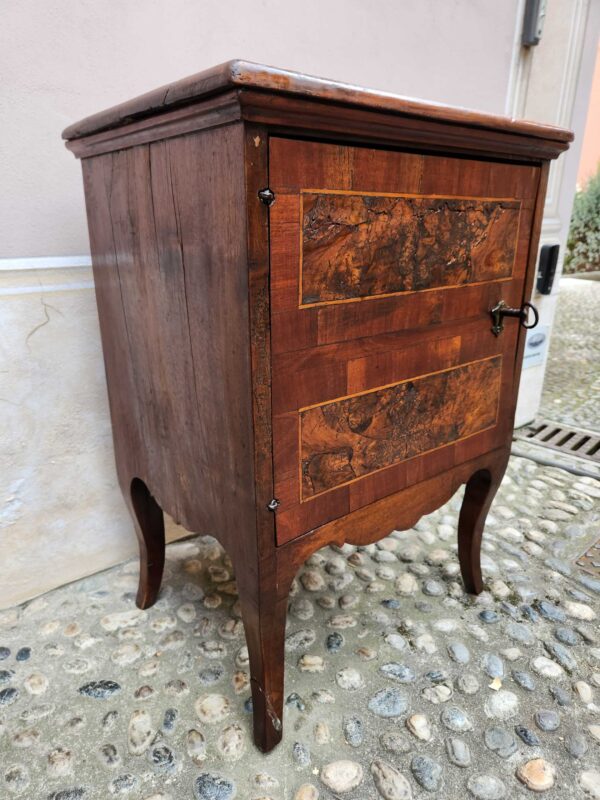 Coppia di comodini antichi epoca 700 - immagine 8