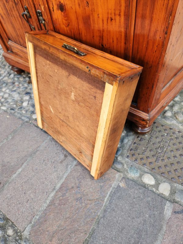 Credenza in abete rustica con alzata - immagine 12