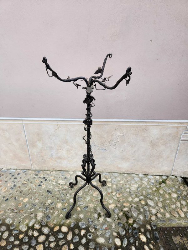 Tripiede antico in ferro - immagine 9
