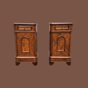 Comodini antichi epoca 900