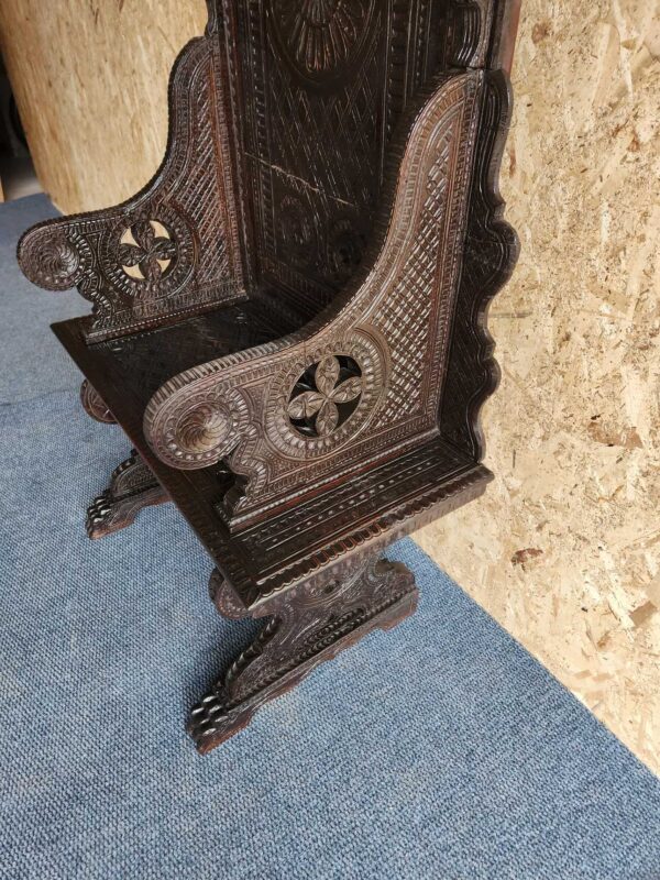 Trono antico - immagine 12