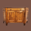 Credenza antica scantonata