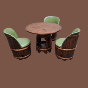 Tavolino con sedie a forma di botte vintage