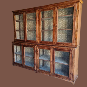 Credenza con alzata rustica
