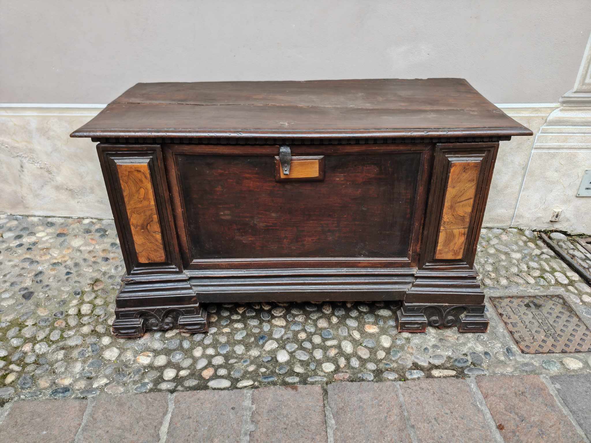 Cassapanca antica epoca 600-700 - immagine 5