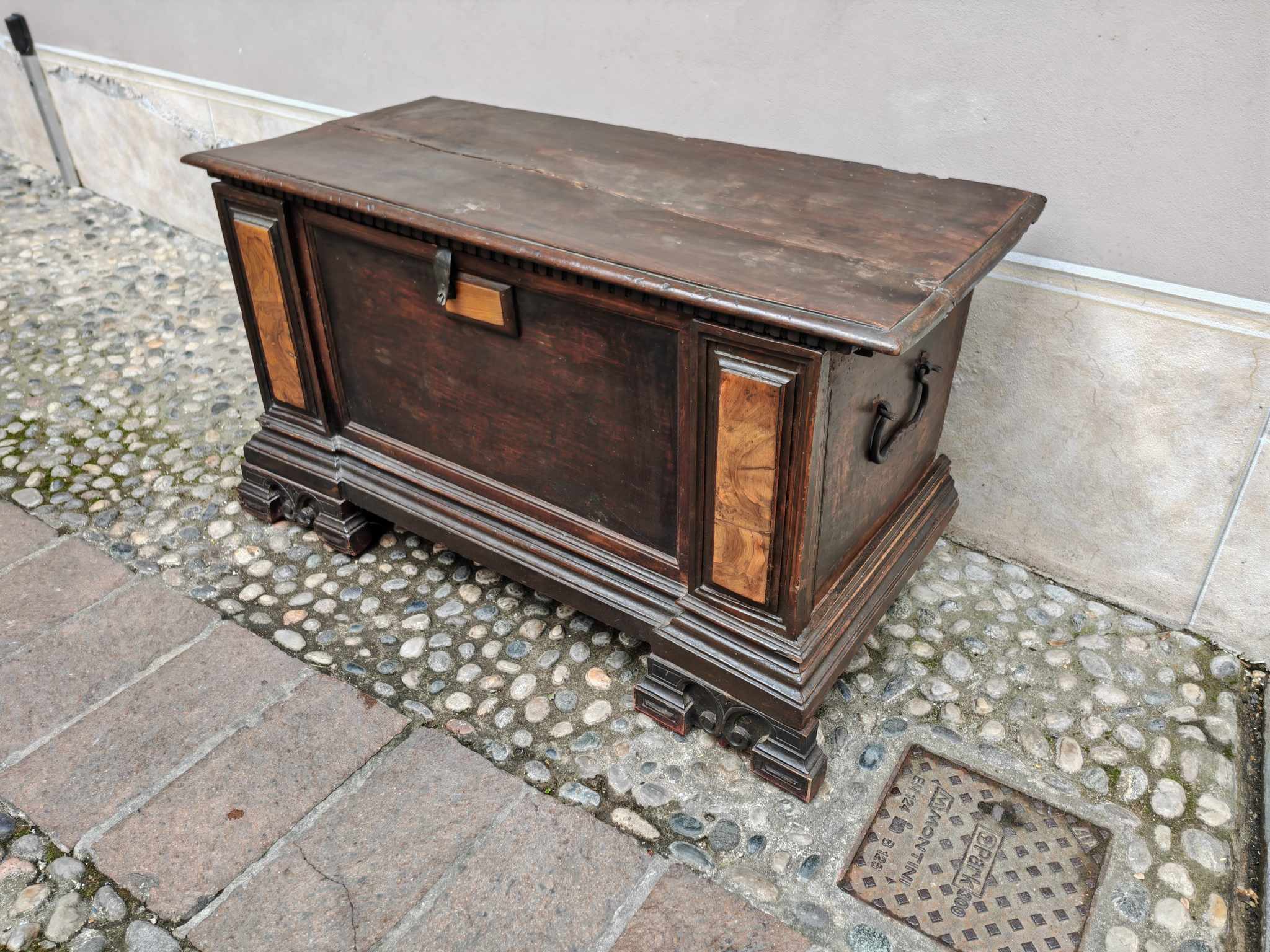 Cassapanca antica epoca 600-700 - immagine 3