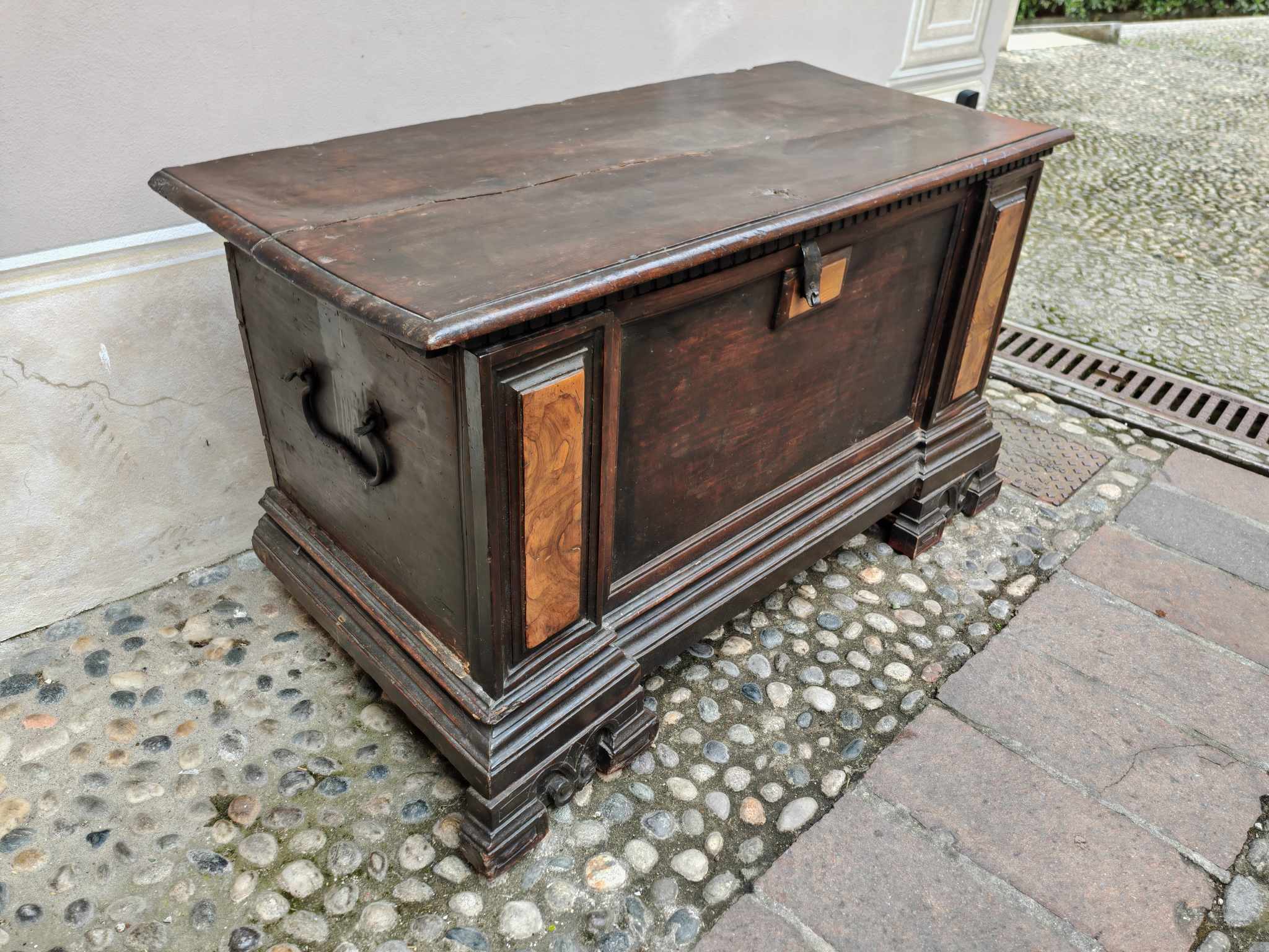 Cassapanca antica epoca 600-700 - immagine 4