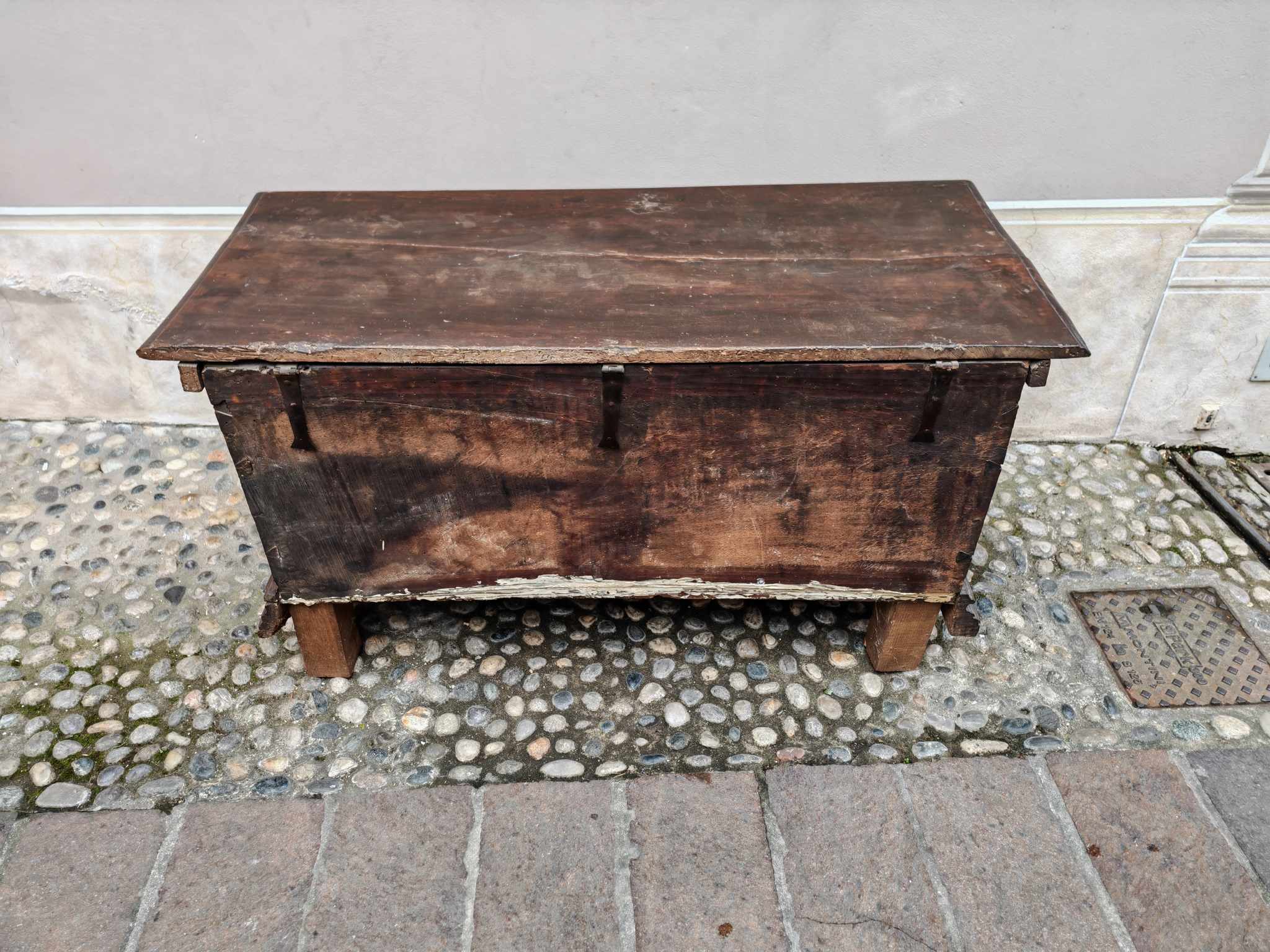 Cassapanca antica epoca 600-700 - immagine 11