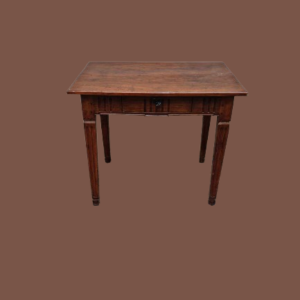 Tavolino antico epoca 700