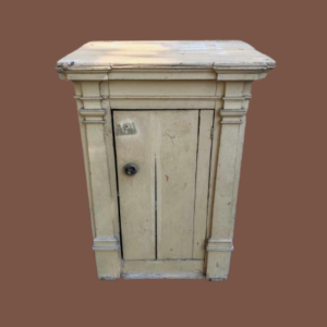 Credenza antica