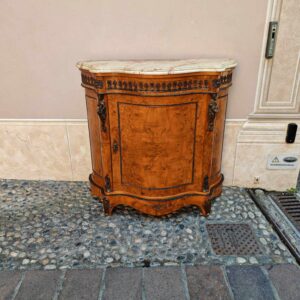 Alternative view of Mobiletto antico epoca 900