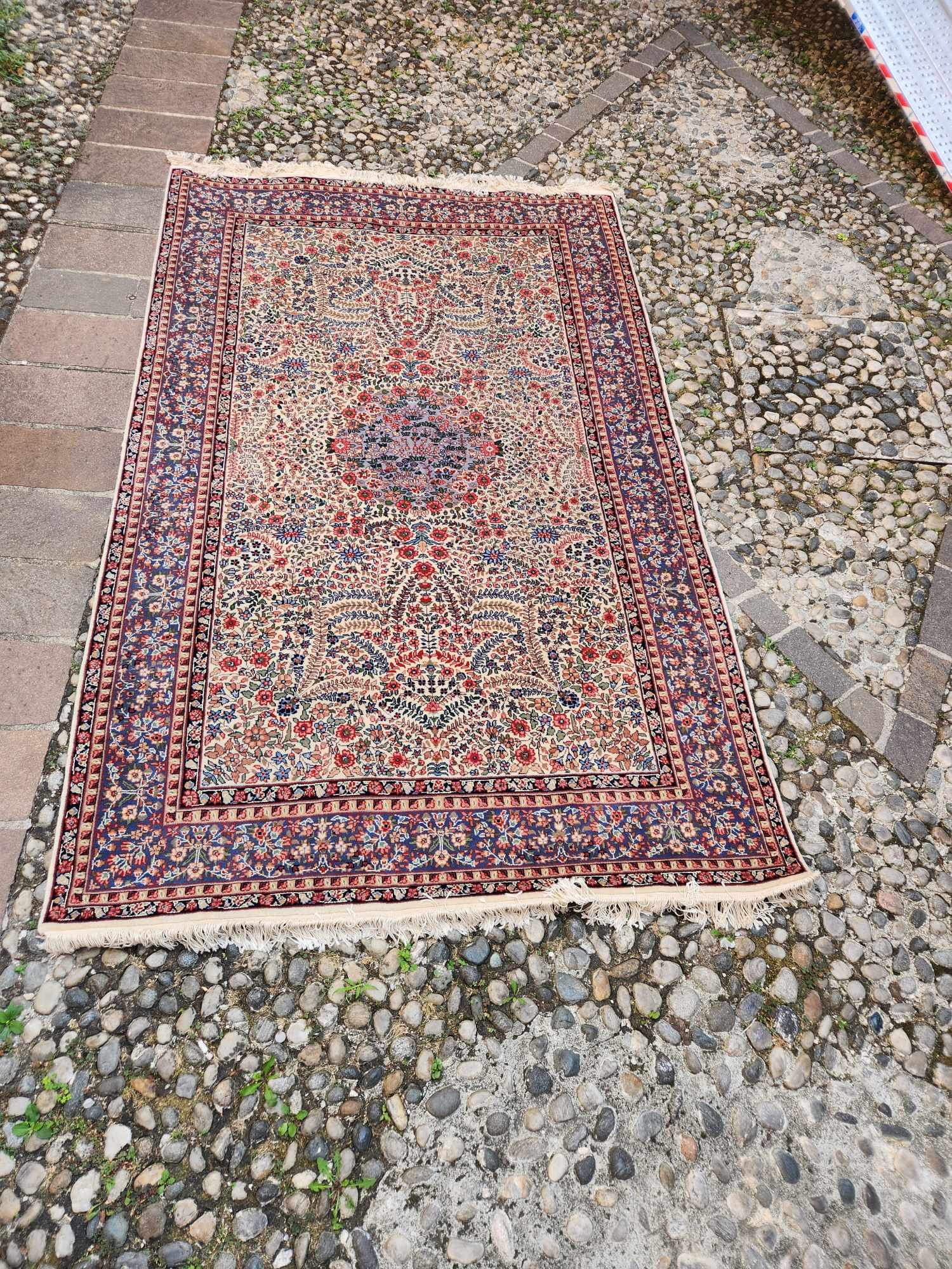 Tappeto antico misura 245x150 cm. - immagine 4