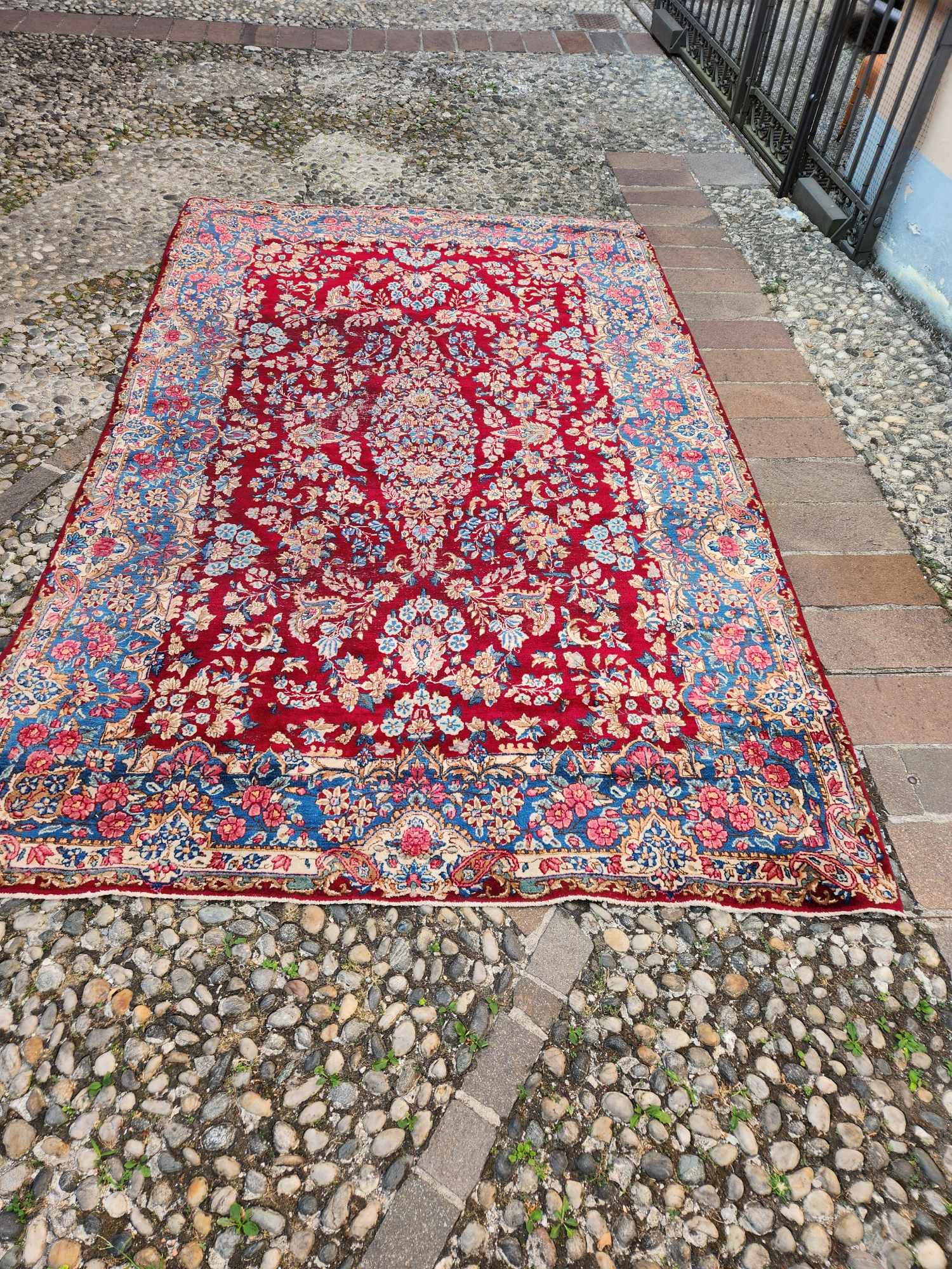 Tappeto antico misura 315x200 cm. - immagine 11