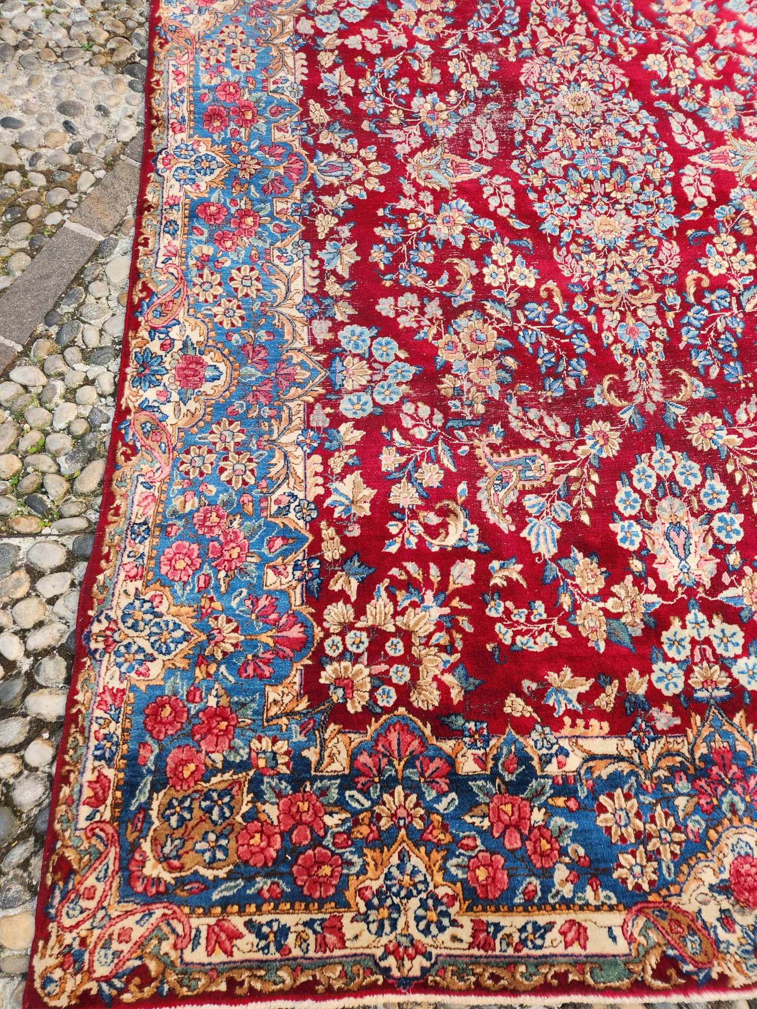 Tappeto antico misura 315x200 cm. - immagine 4