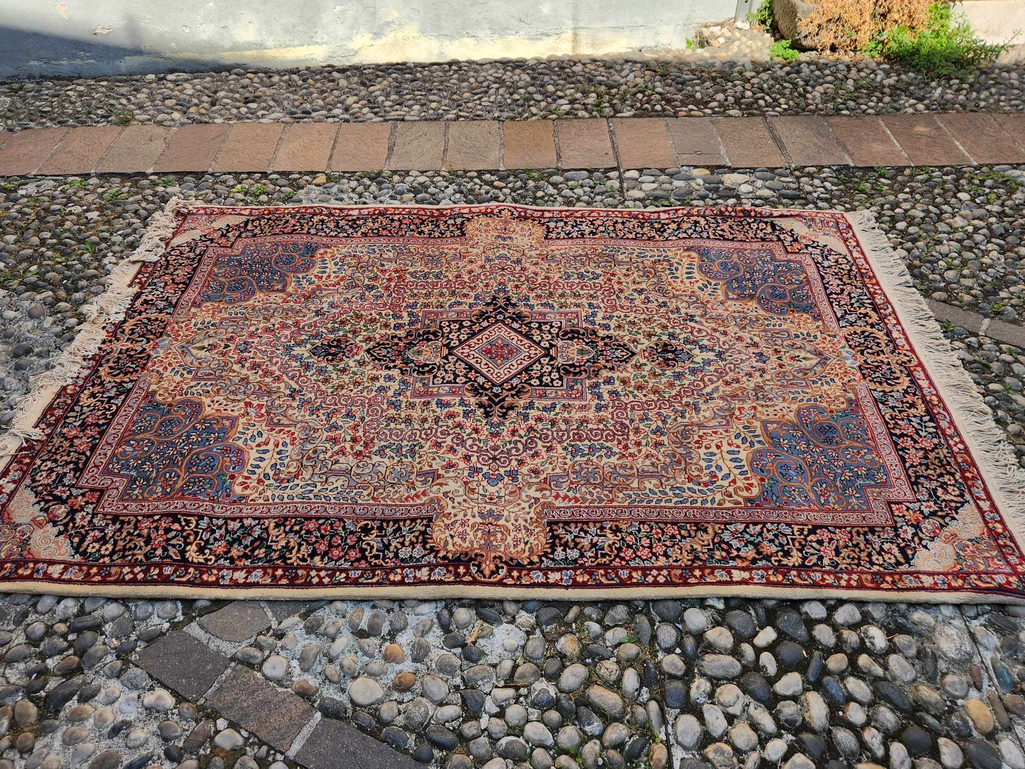 Tappeto antico misura 230x150 cm. - immagine 4