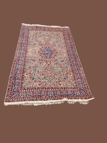 Tappeto antico misura 245x150 cm.