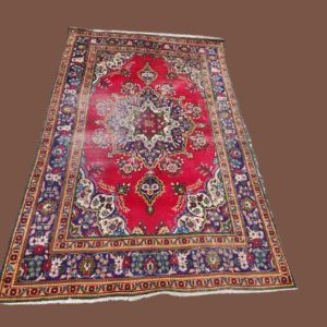 Tappeto antico misura 300x190 cm.