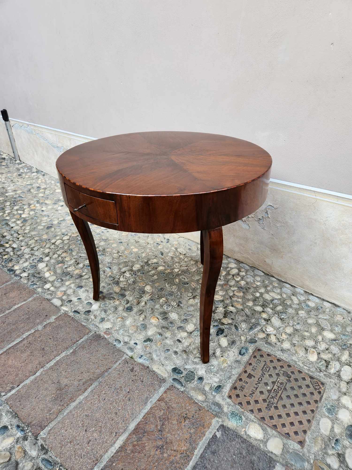 Tavolino rotondo antico epoca 800 - immagine 4