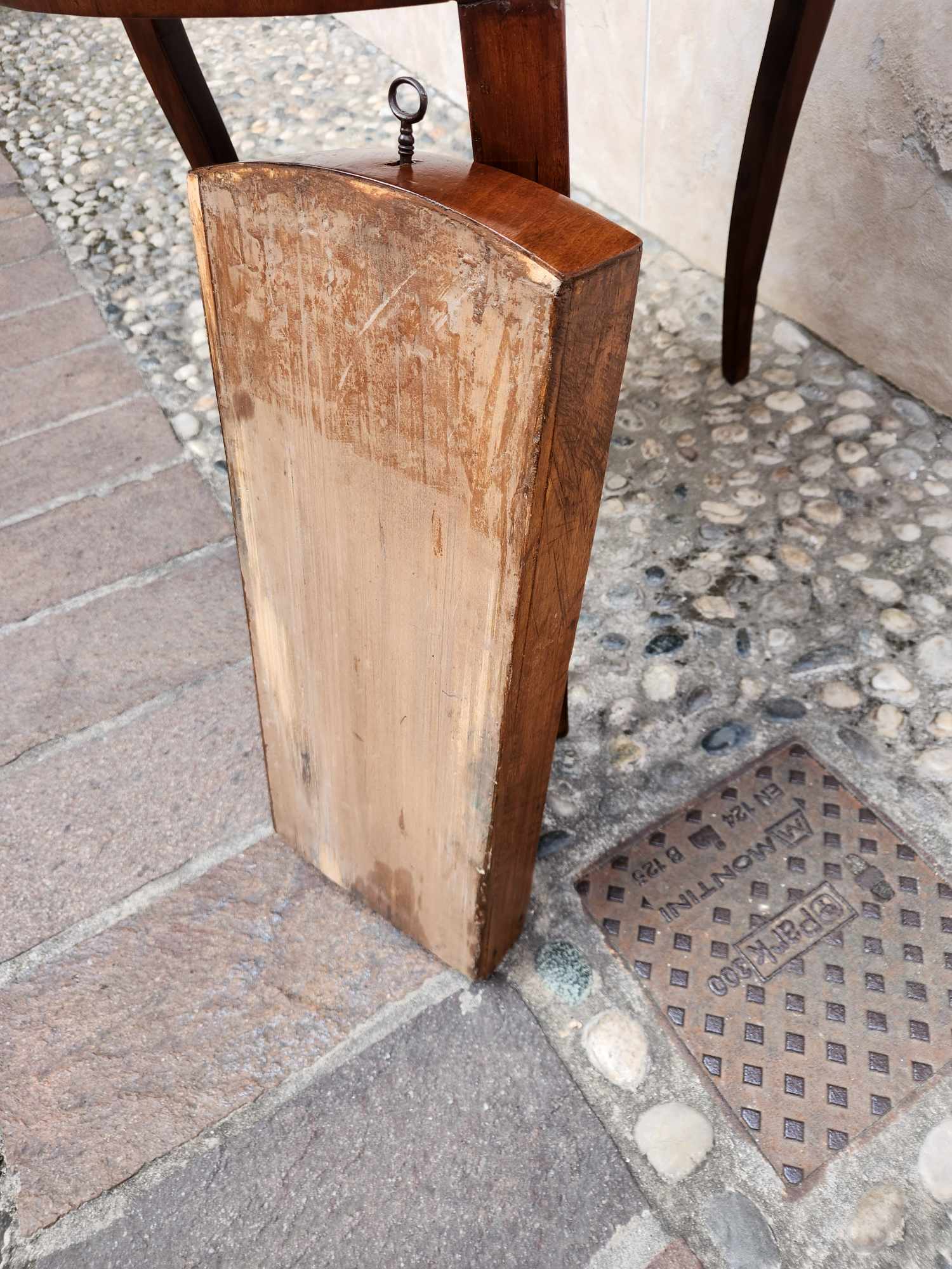Tavolino rotondo antico epoca 800 - immagine 11